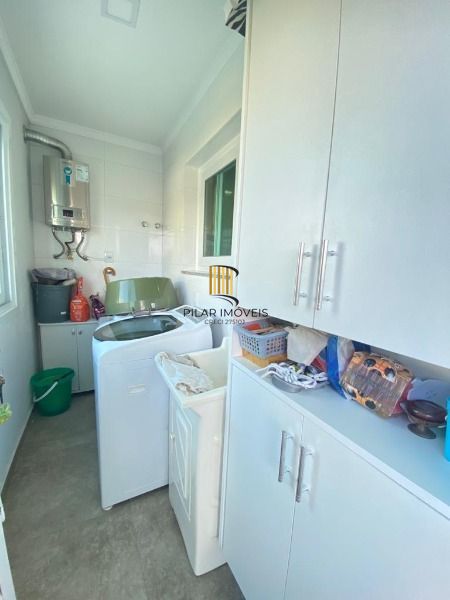 Casa para Venda - 137m², 3 dormitórios, sendo 1 suites, 2 vagas - Hípica