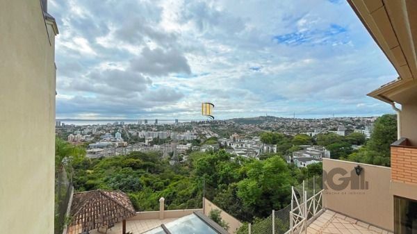 Casa 3 dormitórios à venda Nonoai Porto Alegre/RS