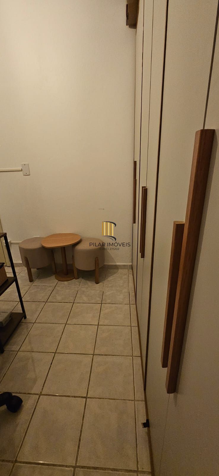 Ótima casa em condomínio, com 2 dormitórios.