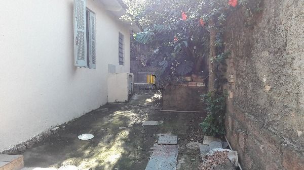 Casa para Venda - 230m², 2 dormitórios, 3 vagas - Santa Tereza