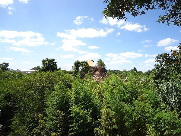 Casa Condominio para Venda - 235m², 3 dormitórios, sendo 1 suites, 2 vagas - Gua