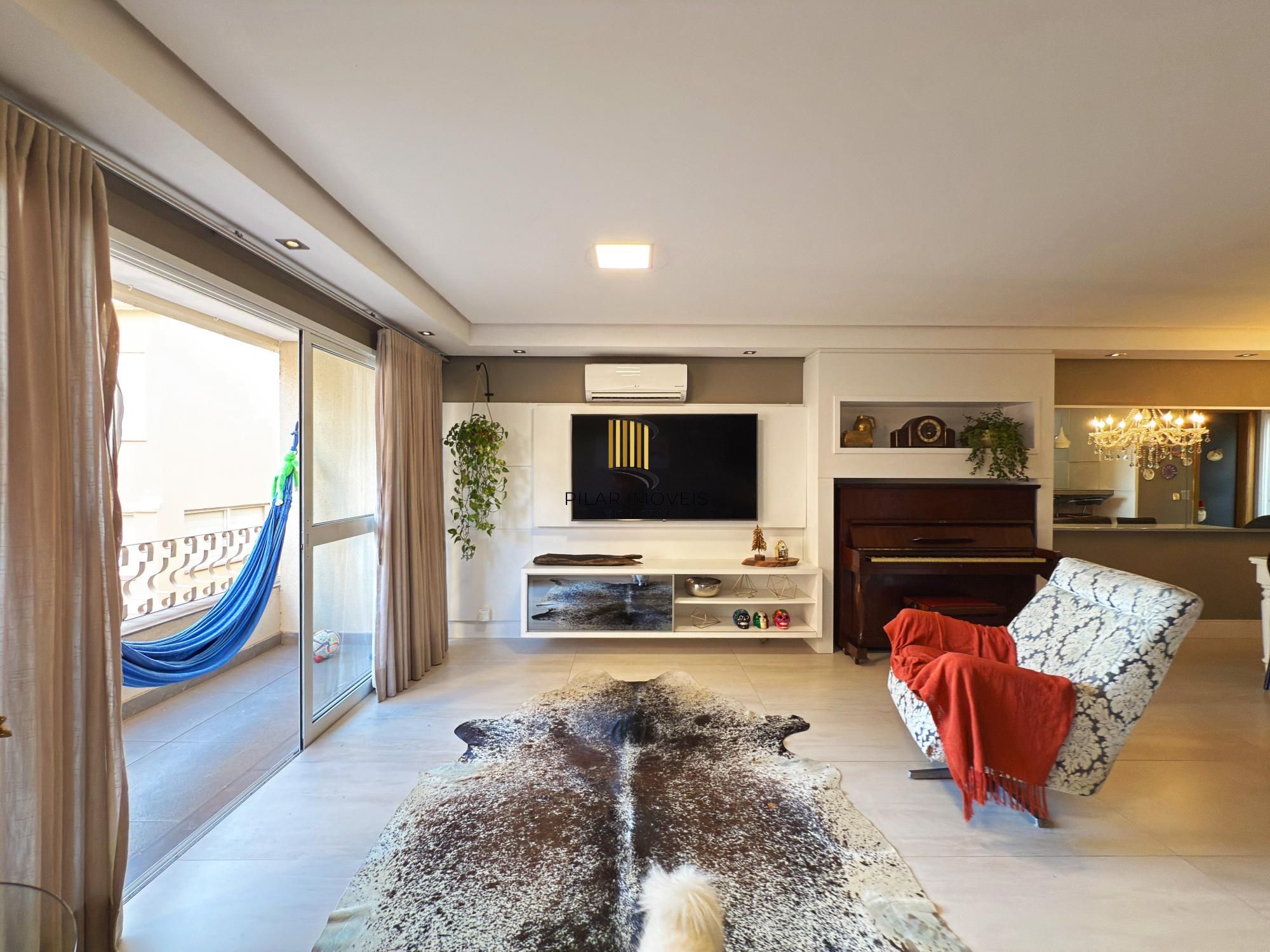 Casa de Condomínio 3 dormitórios no bairro Pedra Redonda