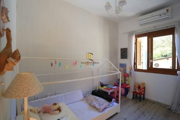 Casa Condominio para Venda - 3 dormitórios, sendo 1 suites, 2 vagas - Tristeza