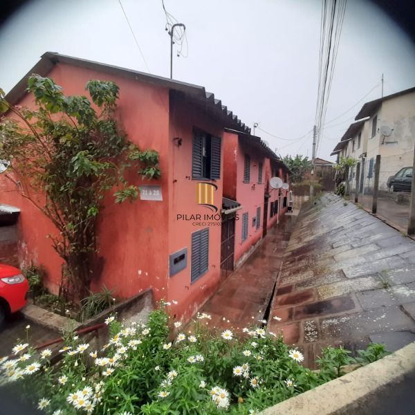 Casa Condominio em Porto Alegre, no bairro Hípica, com 1 dormitório(s), e 1 banh