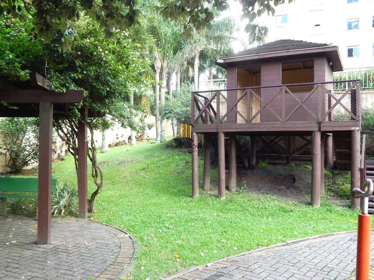 Ótimo apartamento com 3 dormitórios.