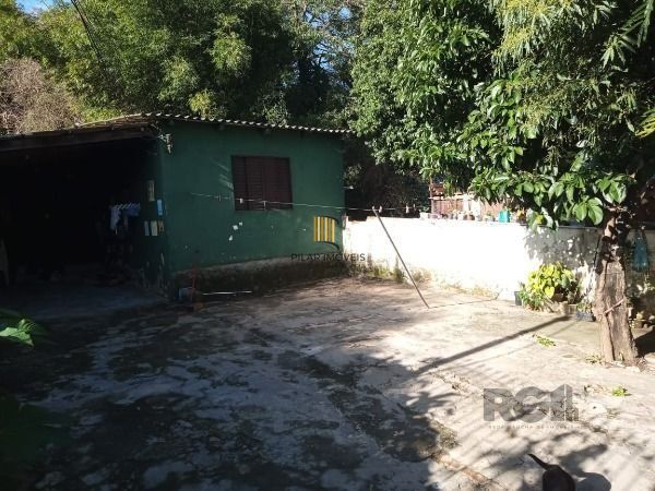 Terreno em Porto Alegre, no bairro Cavalhada, à venda.