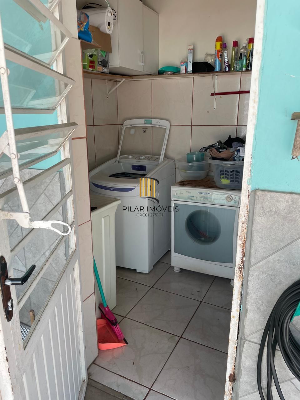 Residência com 4 Dormitório(s) Bairro Vila Nova