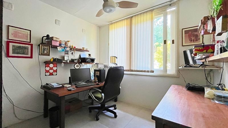 No condomínio Mountain Ville Residência 3 dormitórios.