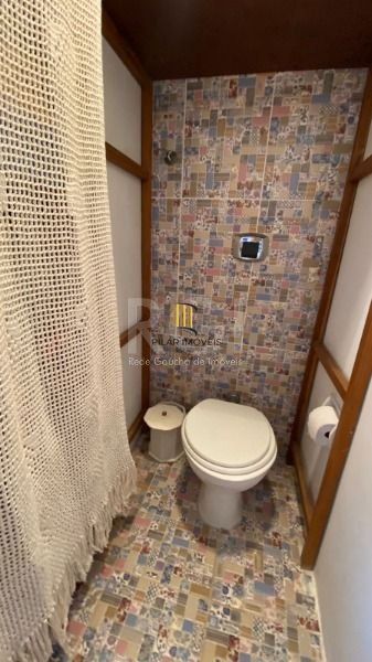 Apartamento em Porto Alegre, no bairro Cristal, com 2 dormitório(s), e 2 banheir