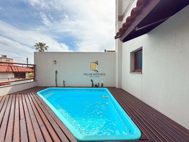 Linda Residência com 3 dormitórios sendo 1 suíte no Jardim Isabel.