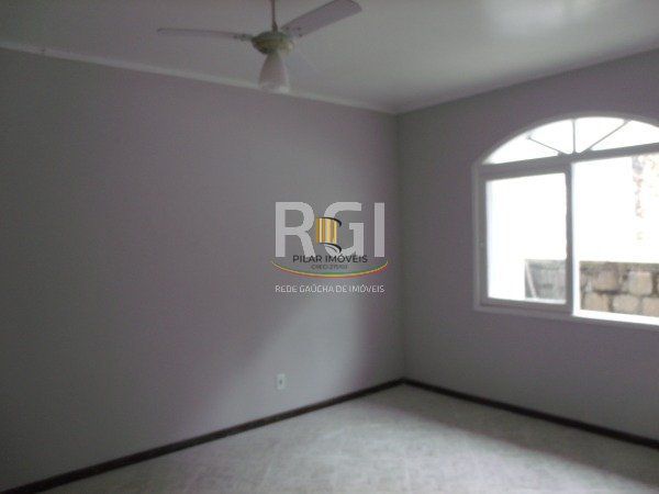 Casa para Venda - 340m², 3 dormitórios, sendo 2 suites, 6 vagas - Jardim Isabel