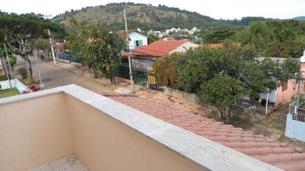 Sobrado para Venda - 163.23m², 3 dormitórios, sendo 1 suites, 2 vagas - Espirito