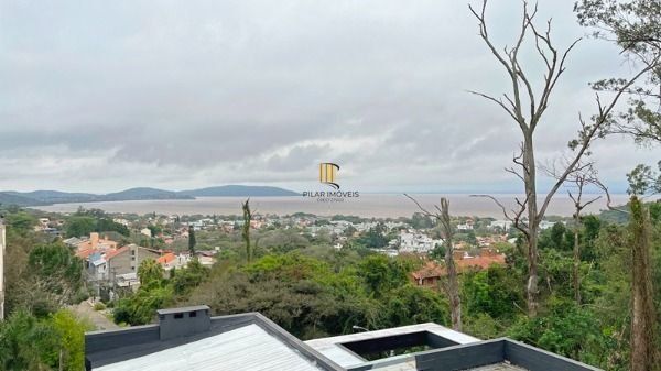 Casa Condominio em Porto Alegre, no bairro Jardim Isabel, com 3 dormitório(s), à