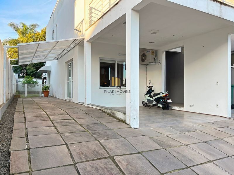 **Residência á venda no Condomínio Mountain ville  RS**