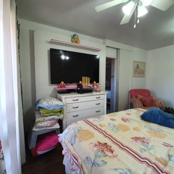 Residência c/ 185m², 3 dormitórios, sendo 1 suites, 2 vagas - Bahamas