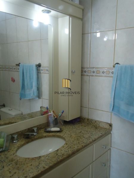 Sobrado para Venda - 158m², 3 dormitórios, sendo 1 suites, 2 vagas - Espirito Sa