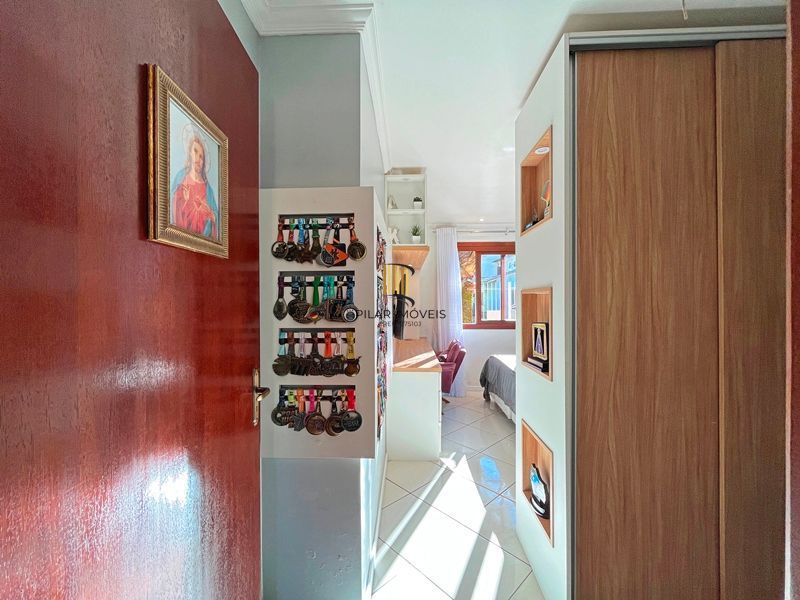 Residência com 2 dormitórios no  Residencial Jardins do Prado.