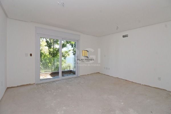 Casa Condominio para Venda - 364m², 3 dormitórios, sendo 3 suites, 2 vagas - Ped