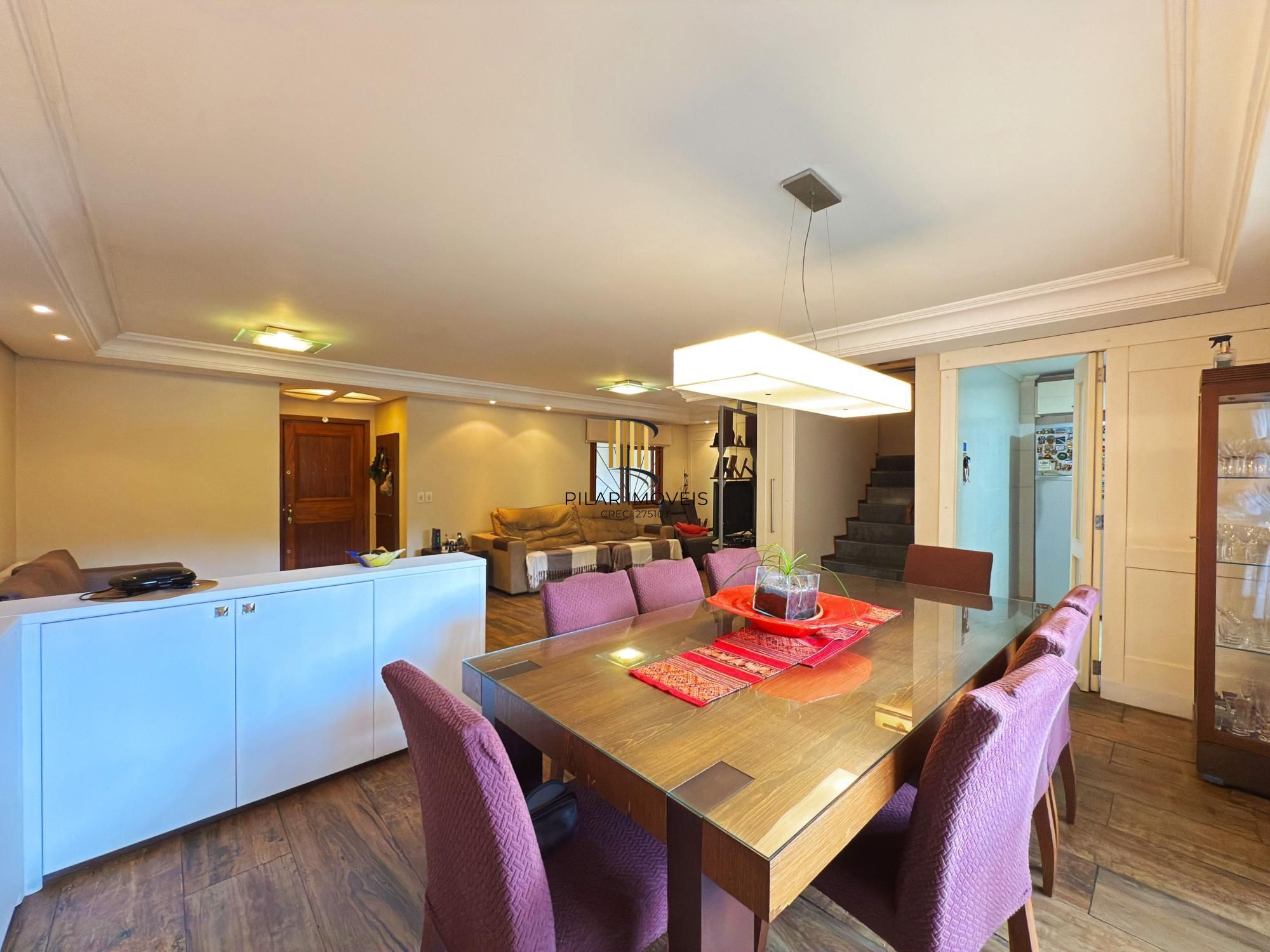 Linda Residência com 3 dormitórios sendo 1 suíte no Jardim Isabel.