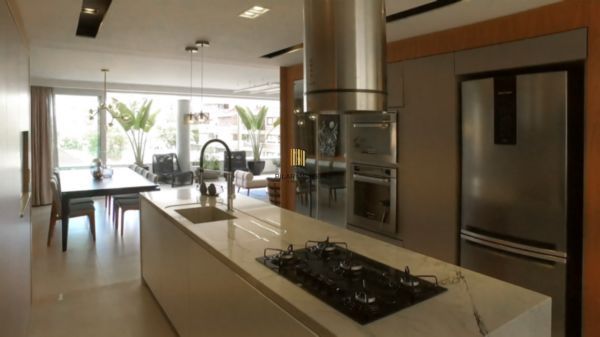 Cobertura para Venda - 177m², 3 dormitórios, sendo 3 suites, Menino Deus