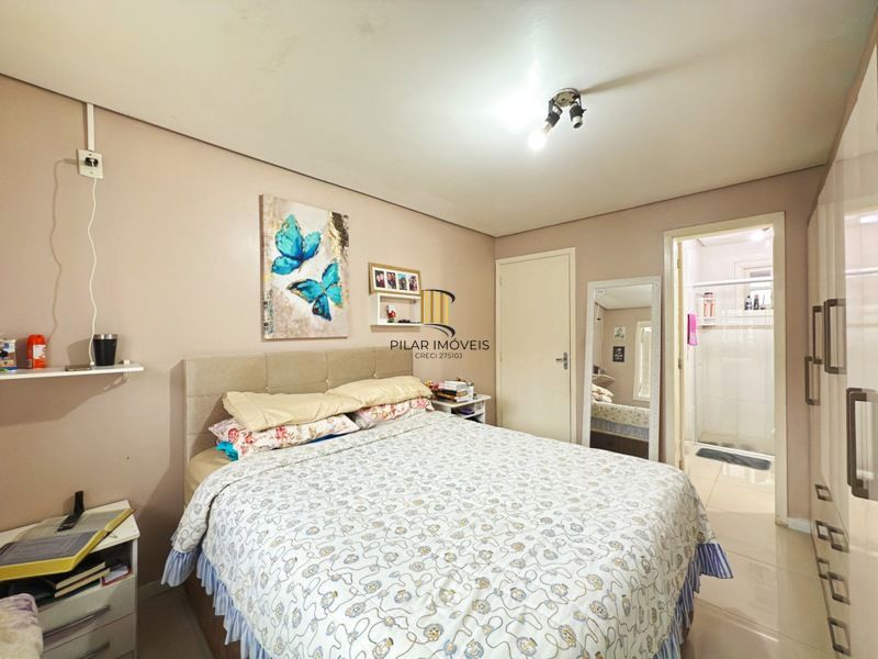 Casa 2 dormitórios no bairro Hípica