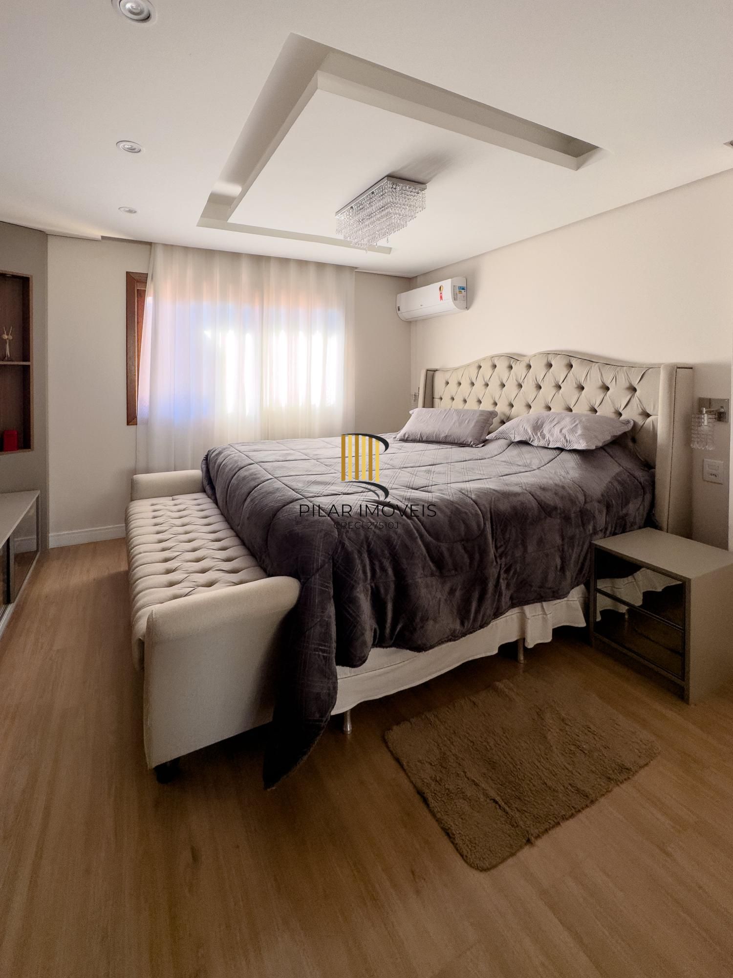 Casa em Condomínio com 3 dormitórios no bairro Vila Conceição.