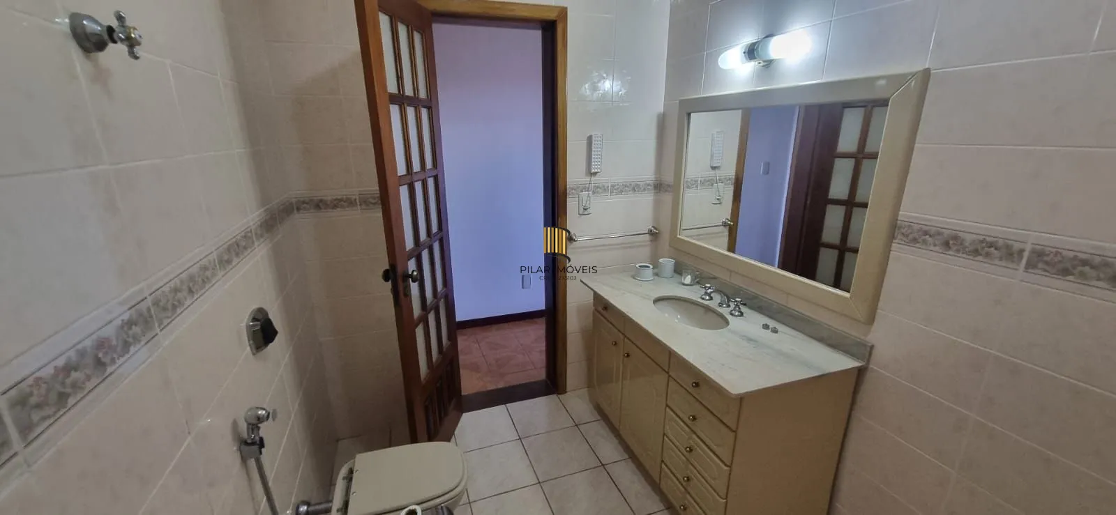 Ótima Residência com 3 dormitórios sendo 1suíte, no Bairro Ipanema.