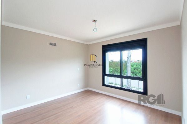 Casa Condominio em Porto Alegre, no bairro Hípica, com 3 dormitório(s), e 3 banh