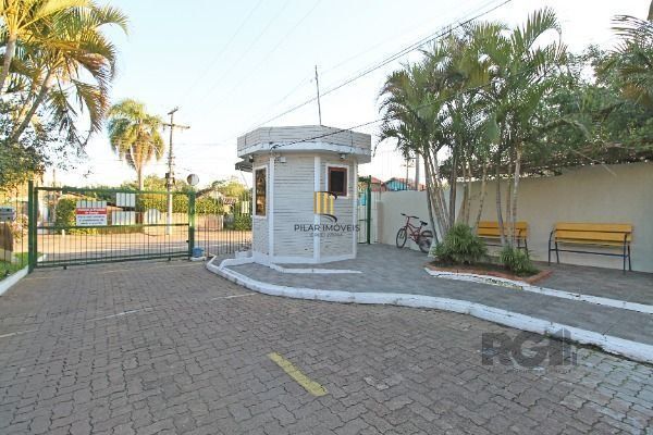 Casa Condominio em Porto Alegre, no bairro Guarujá, com 3 dormitório(s), e 3 ban