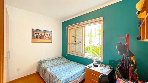 Casa em Porto Alegre, no bairro Ipanema, e 0 banheiros, à venda.