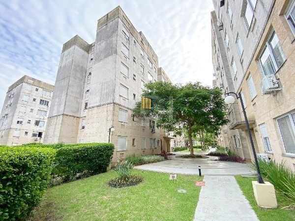 Apartamento em Porto Alegre, no bairro Cavalhada, com 2 dormitório(s), e 2 banhe