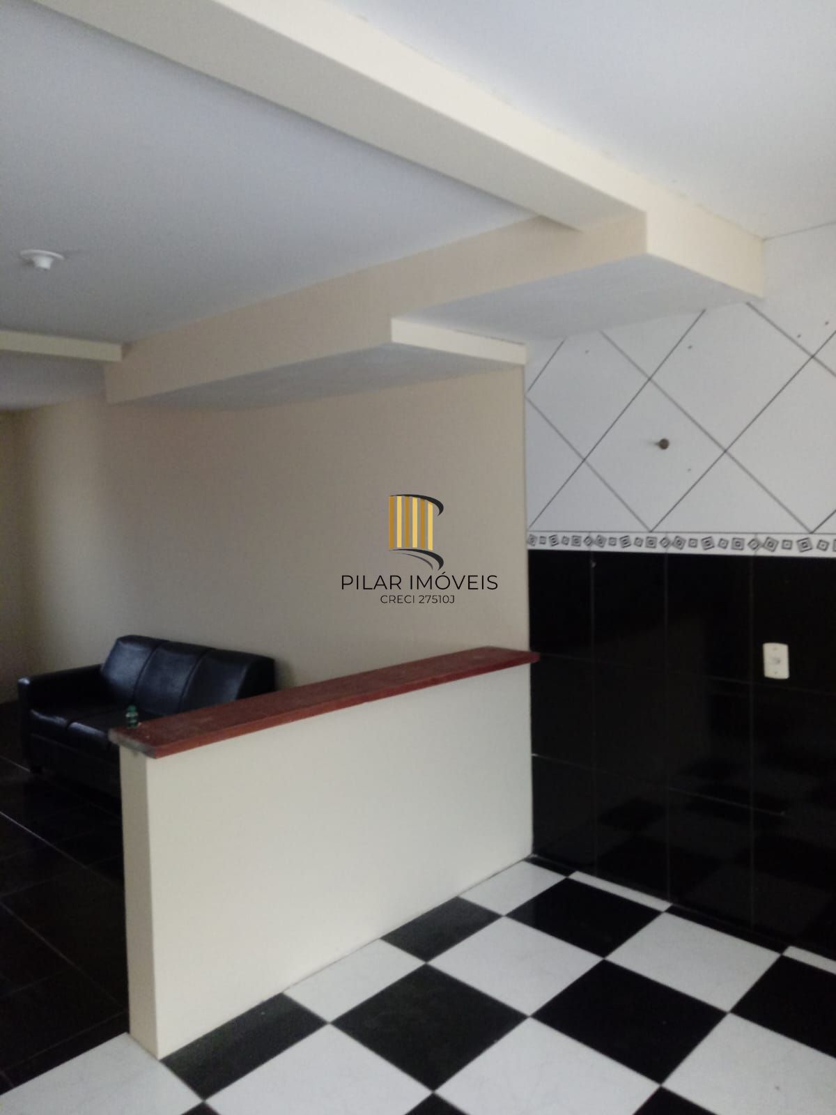 Casa 2 dormitórios à venda Guarujá Porto Alegre/RS