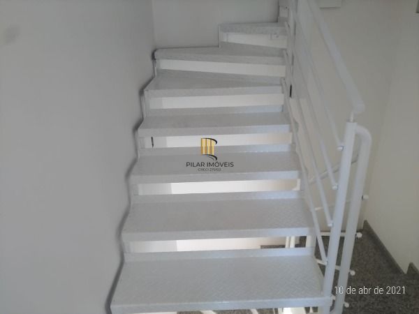 Casa Condominio para Venda - 115m², 2 dormitórios, sendo 1 suites, 2 vagas - Tri