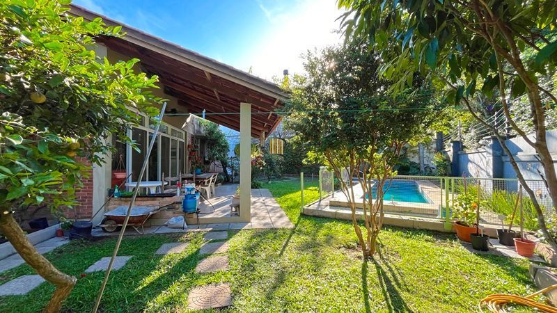 No condomínio Mountain Ville Residência 3 dormitórios.