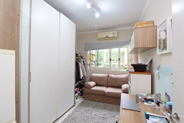 Casa Condominio em Porto Alegre, no bairro Sétimo Céu, com 4 dormitório(s), e 4 