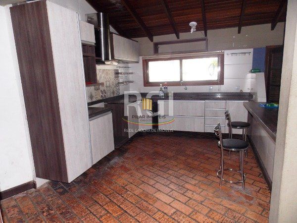 Casa Condominio para Venda - 220m², 3 dormitórios, sendo 1 suites, 4 vagas - Híp