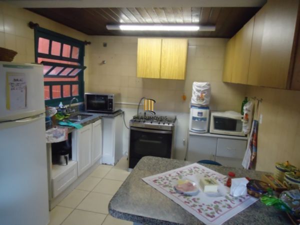 Casa para Venda - 252m², 3 dormitórios, 2 vagas - Ipanema