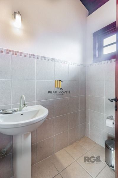 Casa Condominio em Porto Alegre, no bairro Vila Conceição, com 3 dormitório(s), 