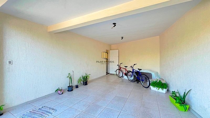 Sobrado 4 dormitórios à venda Camaquã Porto Alegre/RS