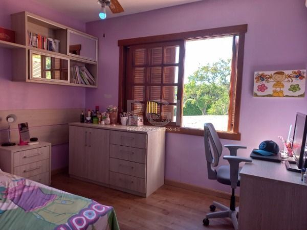 Casa para Venda - 200m², 4 dormitórios, sendo 1 suites, 4 vagas - Ipanema