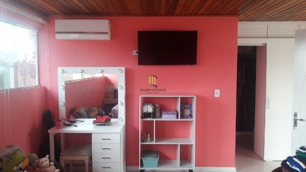 Casa para Venda - 180m², 3 dormitórios, sendo 2 suites, 4 vagas - Ipanema