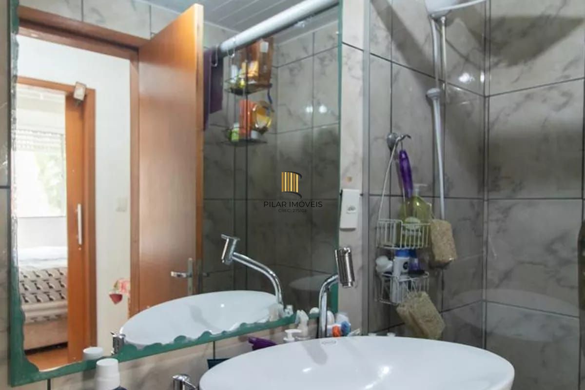 Lindo Apartamento com 2 dormitórios no bairro Santa Tereza.