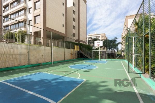 Apartamento em Porto Alegre, no bairro Cavalhada, com 3 dormitório(s), e 3 banhe