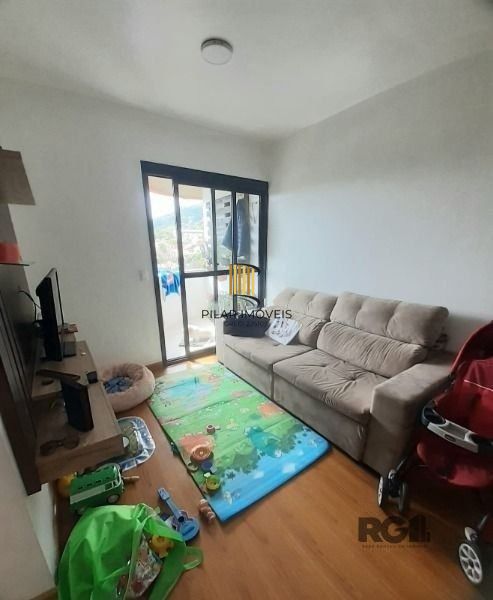 Apartamento em Porto Alegre, no bairro Glória, com 2 dormitório(s), e 2 banheiro