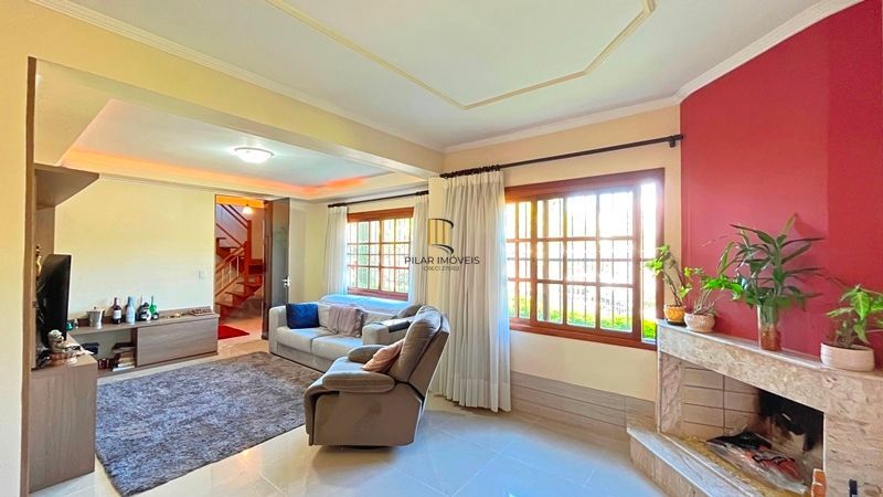 Sobrado 4 dormitórios à venda Camaquã Porto Alegre/RS