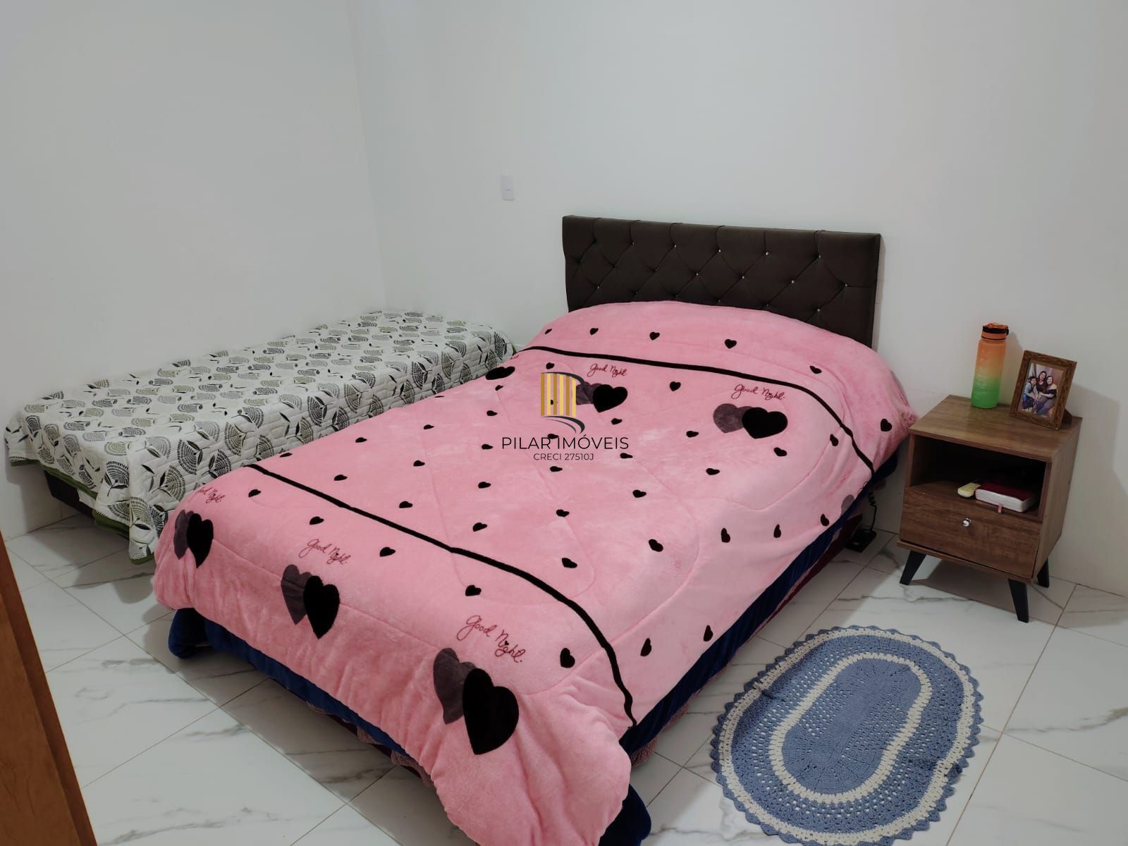 Sobrado com 2 suítes, 84m², no Portal do Guarujá