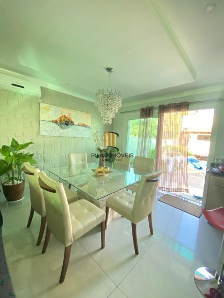 Casa para Venda - 137m², 3 dormitórios, sendo 1 suites, 2 vagas - Hípica