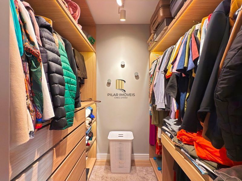 Casa Condominio com 3 dormitórios, sendo 1 suites, 2 vagas - Pedra Redonda