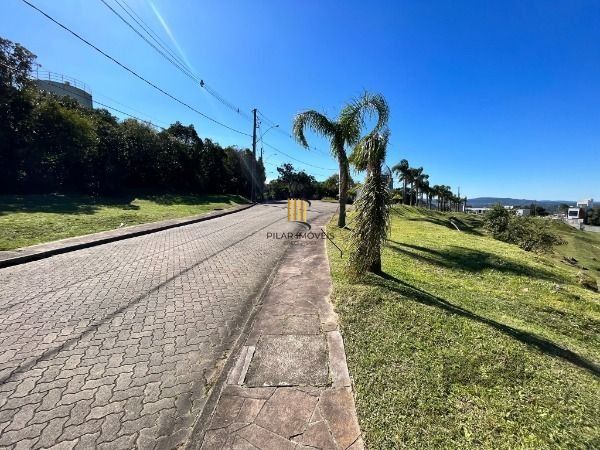Terreno em Porto Alegre, no bairro Aberta dos Morros, à venda.