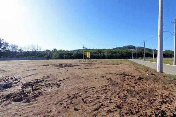 Casa Condominio em Porto Alegre, no bairro Campo Novo, com 3 dormitório(s), e 3 